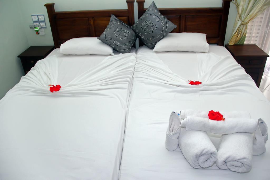 Methira Villa Aluthgama Zimmer foto